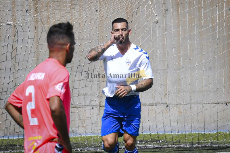 1-0: Tana llega y besa el santo en el Juan Guedes