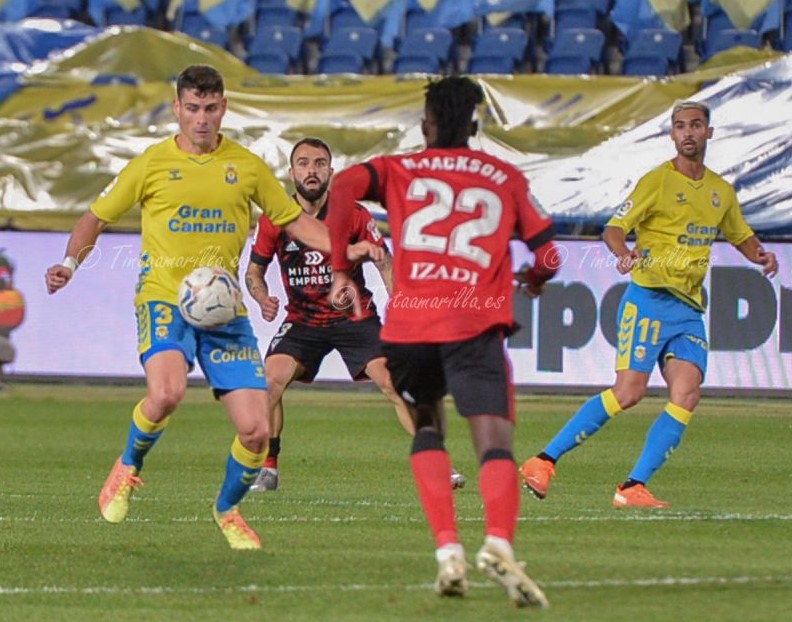 La UD aprueba por los pelos el primer tercio de la Liga