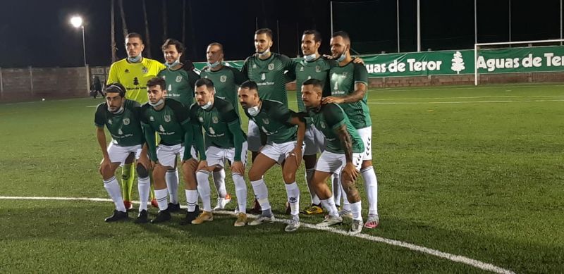 El Teror corta la racha del Universitario