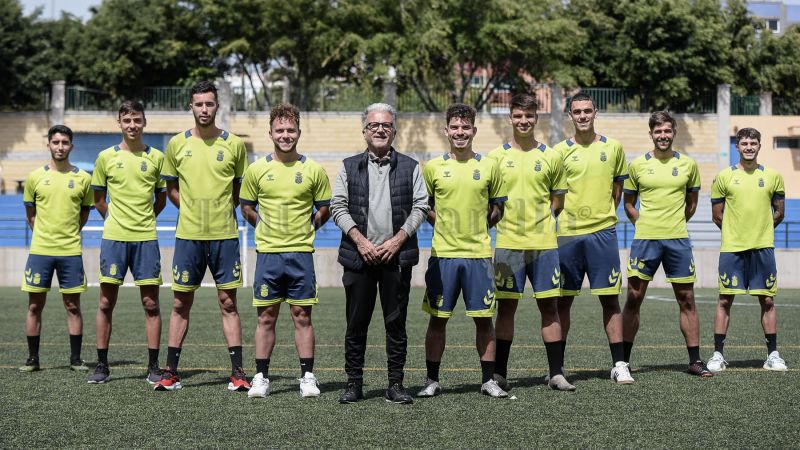 El abrazo de la UD al fútbol de Tenerife