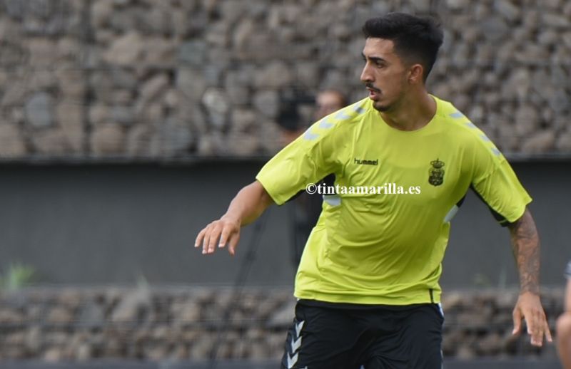 El Legia confirma el fichaje de Toni Segura en su filial