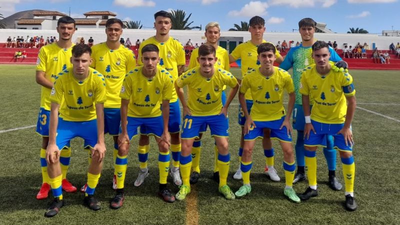 Los juveniles de la UD y Tenerife, codo con codo