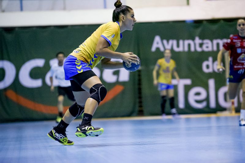 La selección rescata a Valdivia