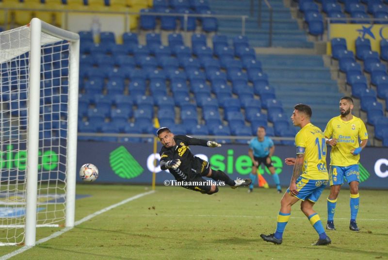El primer semáforo en ámbar de la temporada