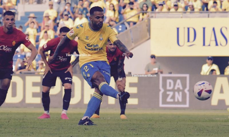 La sorpresa táctica del 'falso 9' Viera