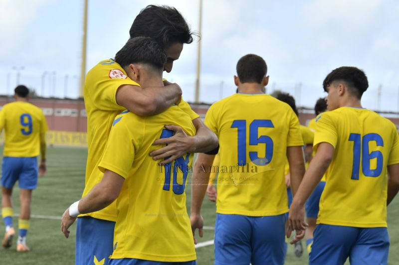 El Tenerife B sigue escapando de una cacería