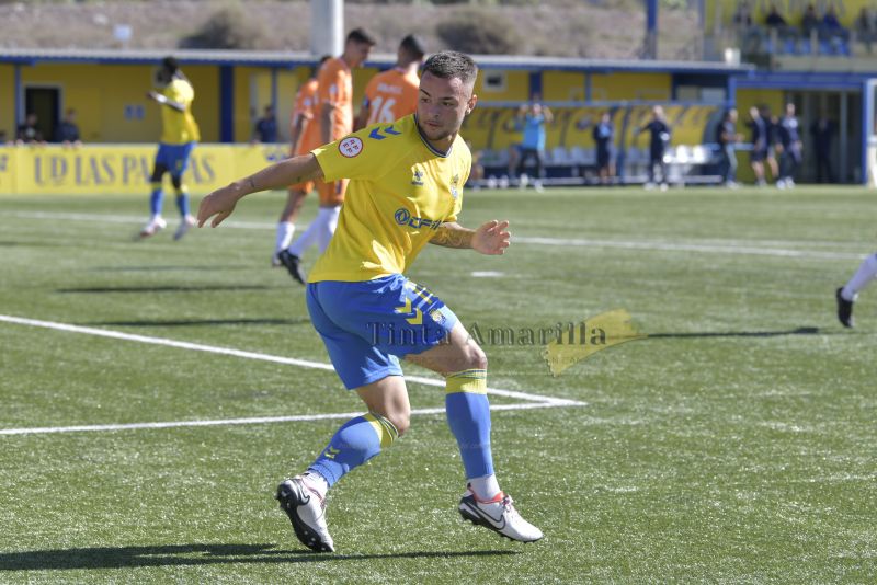Las Palmas Atlético es líder por un gol de diferencia