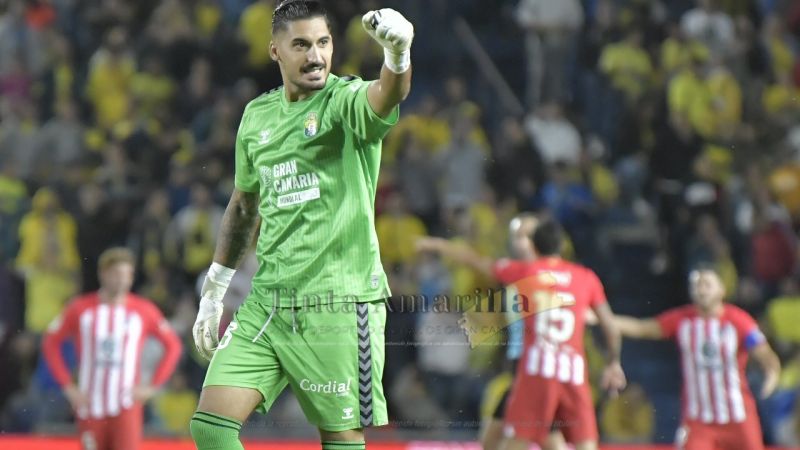 2-1: Las Palmas pone de rodillas a un coloso