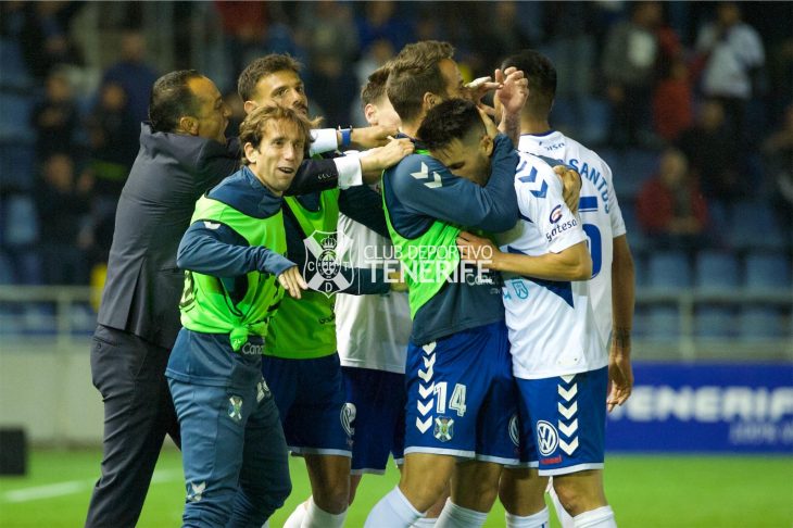 3-2: El Tenerife remonta al líder un 0-2