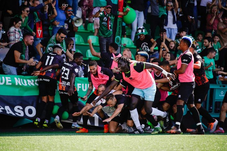 El Atlético Paso elimina al Real Murcia en la tanda de penaltis