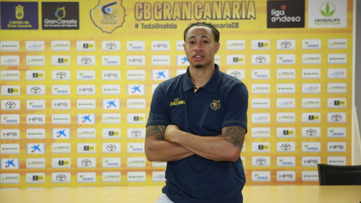 "Ennis es un gran fichaje; estoy encantado de jugar con él"