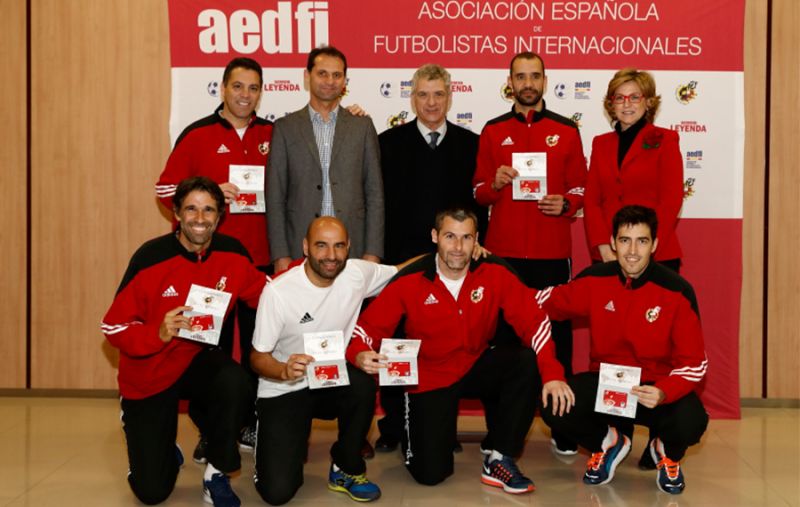 Valerón y Manuel Pablo ya tienen el carnet de legendarios de La Roja