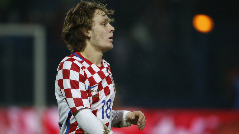 Halilovic firma dos asistencias en la victoria de Croacia