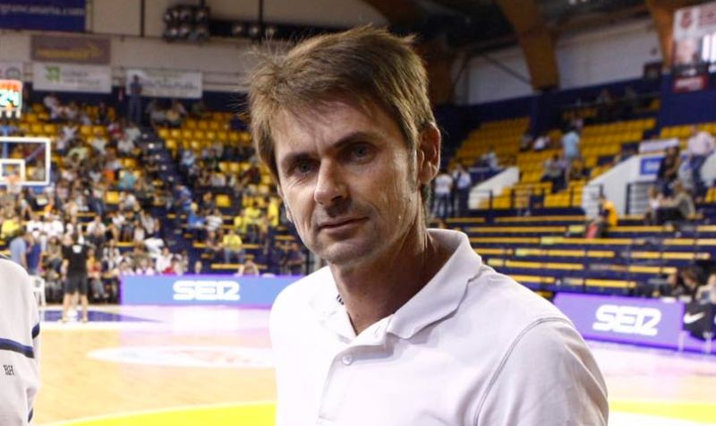 Guerrero, relevo de Hussein en la base del Gran Canaria