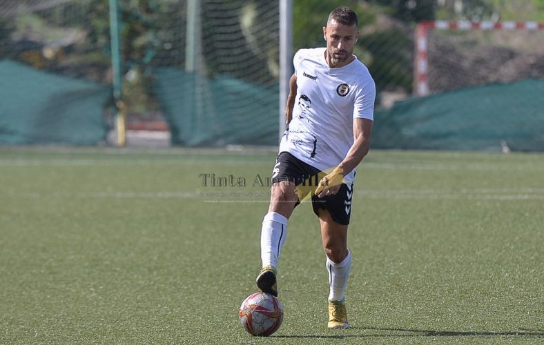 Tenerife B y Arucas debaten sobre el segundo puesto