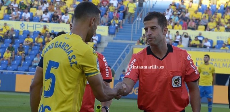 Toca Ávalos Barrera, árbitro con el que la UD no ha ganado en la Liga