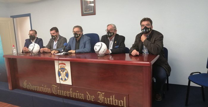 El fútbol de Tenerife pide volver el 14 de febrero sin mascarillas