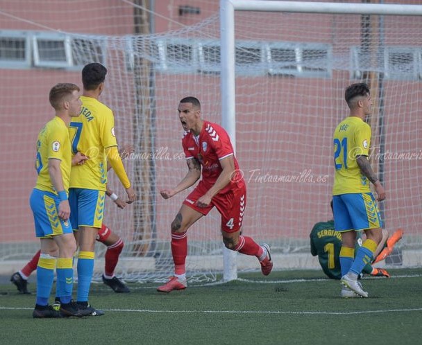 "El filial tiene peloteros; nos costó entrar en el partido"