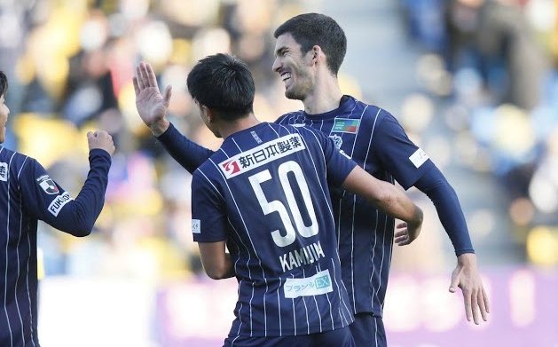 Carlos Gutiérrez logra el ascenso en Japón