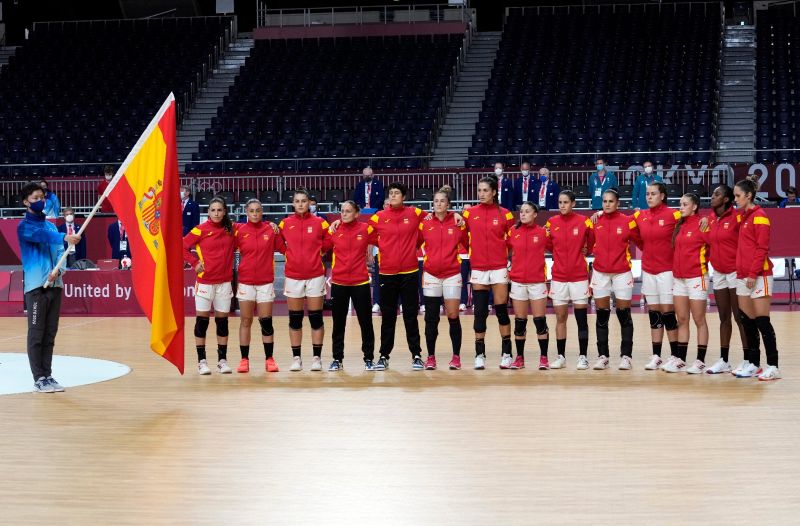 Las Guerreras regresan sin poder pelear por las medallas