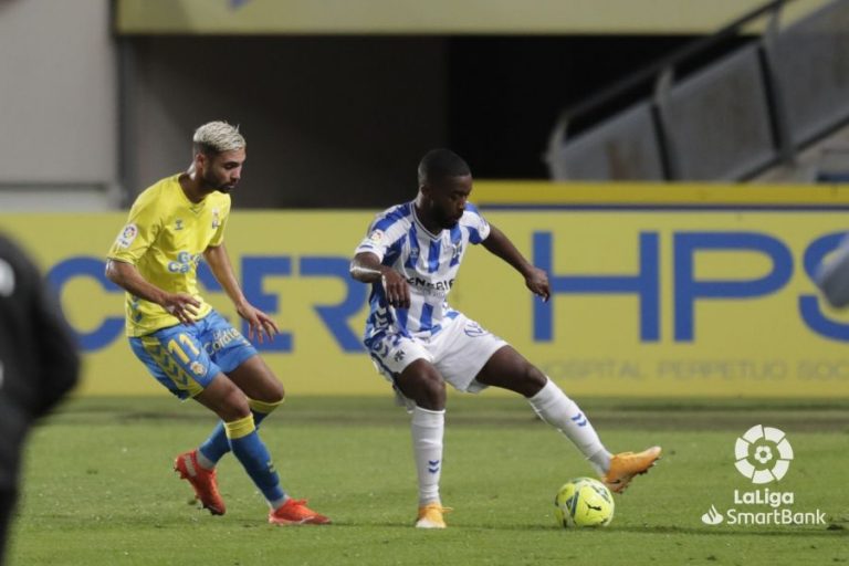 Moore se incorpora al derbi