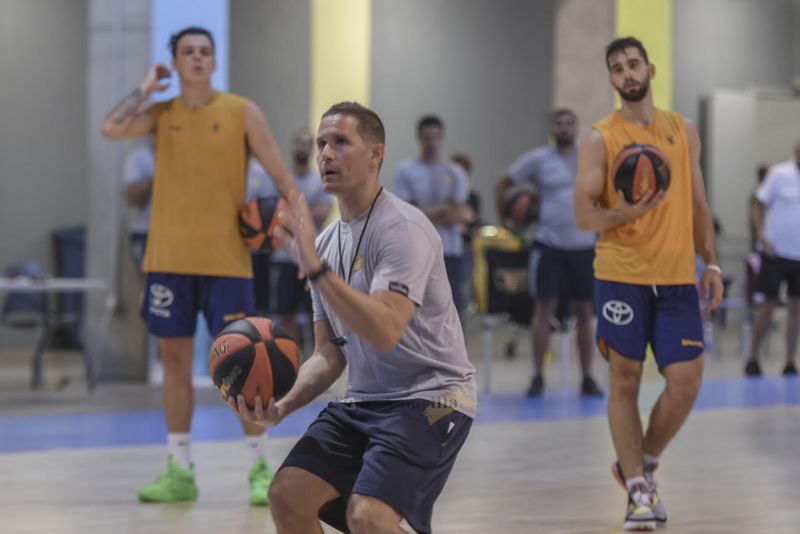El Gran Canaria termina la pretemporada con dos derbis