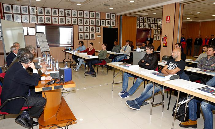 Valerón y Manuel Pablo comparten pupitre