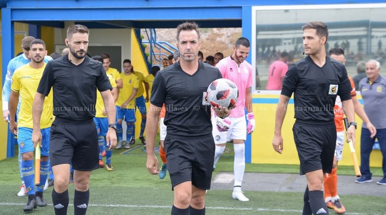 Gálvez Rascón, árbitro de estreno en el Estadio de Gran Canaria