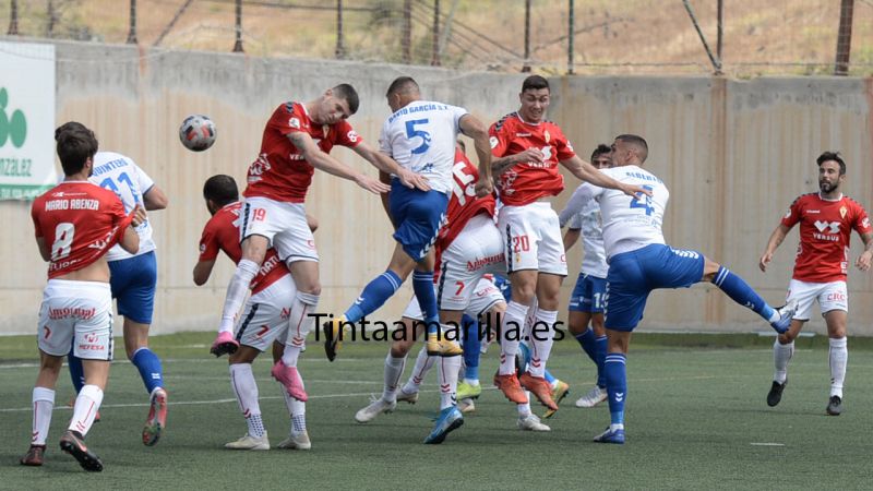 1-0: El Murcia sale colorao de Tamaraceite