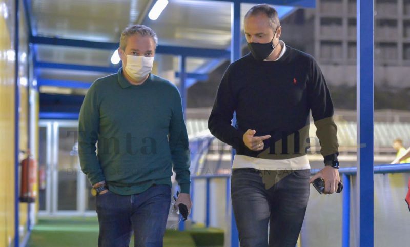 El ruido que no llega a Helguera y Tino Luis