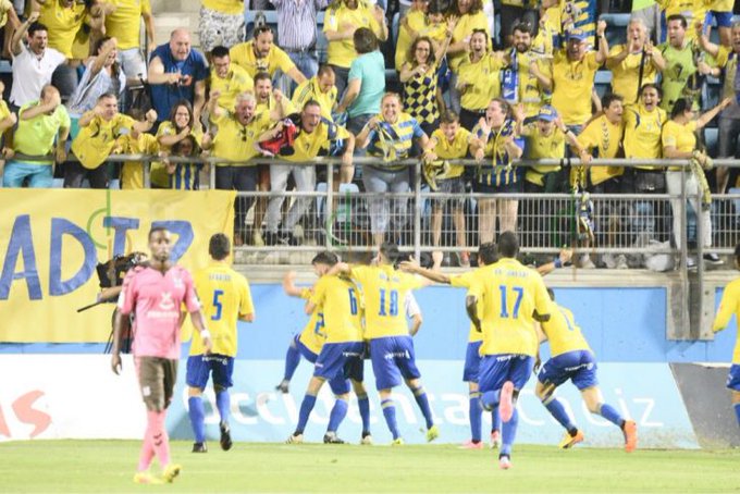 1-0: El Tenerife debe remontar en la vuelta