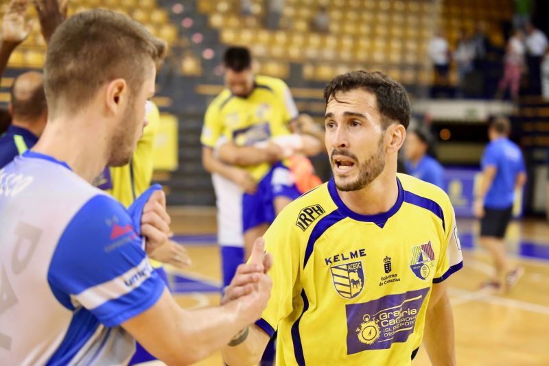 Dos entradas y dos salidas en el Gran Canaria FS