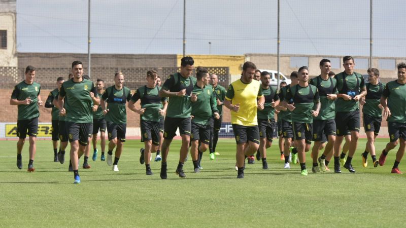 La UD arranca con 28 futbolistas