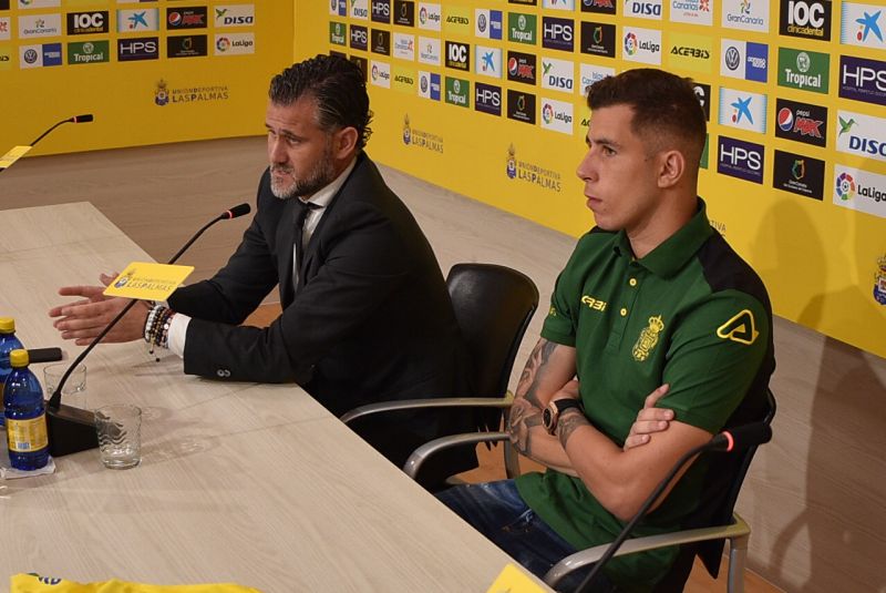 Otero afirma que el club "trata con respeto" a Lizoain