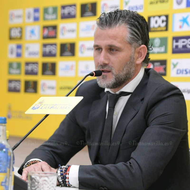 Otero anuncia "noticias en breve" sobre los canteranos