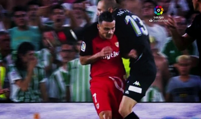 Competición da la razón a Roque en la polémica del derbi sevillano