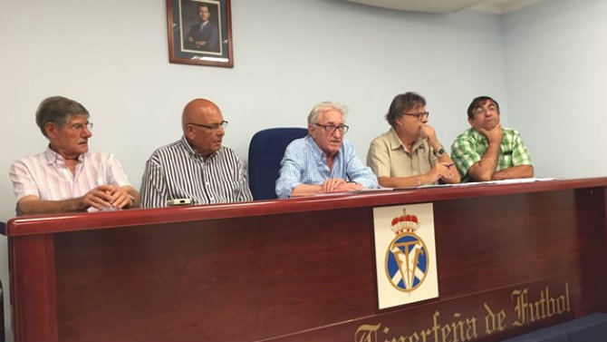 Los clubes de Tenerife no tienen garantías de viaje, según su Federación