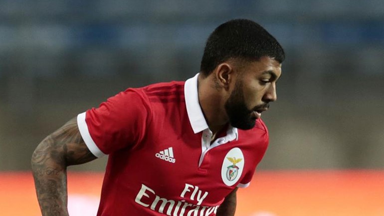 Benfica espera la salida en enero de Gabigol