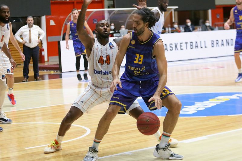 Promitheas, rival del Granca el miércoles, tiene un positivo