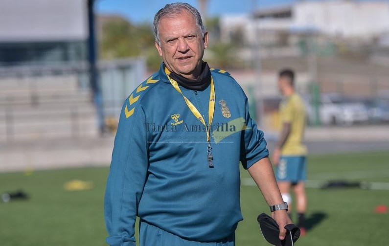 Juan Manuel cierra un ciclo de 339 partidos en los banquillos nacionales de la UD