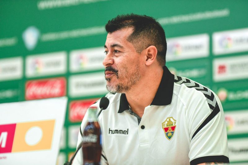 Almirón espera resolver en Elche el problema que tuvo en la UD