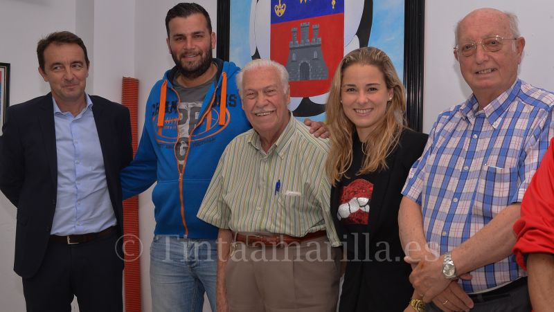 Telde rinde homenaje a su desaparecido presidente, Garavito