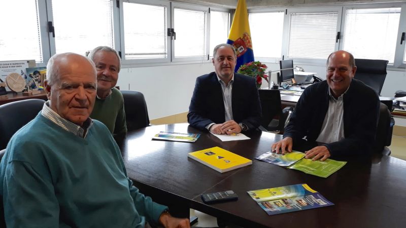 El consejero Castellano contacta con los Ex jugadores de la UD