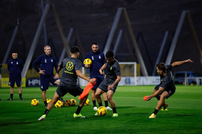 Los equipos de la Liga se ponen en marcha
