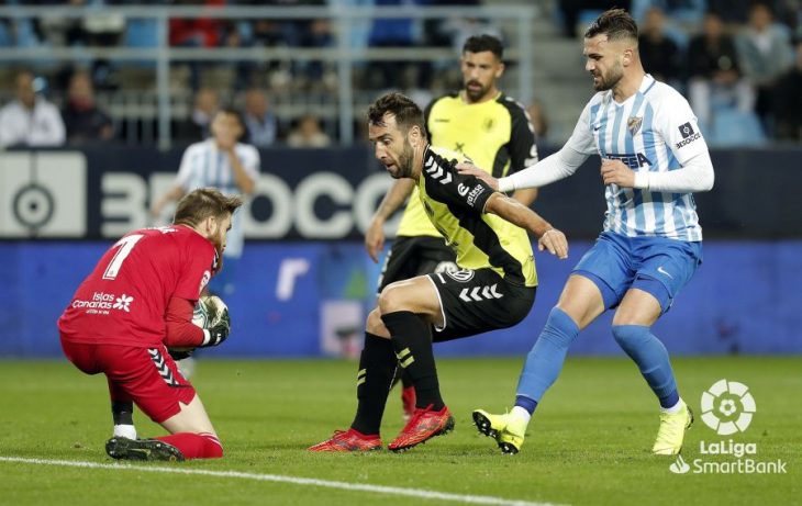 Quejas en Málaga por el viaje a Tenerife y el poco descanso