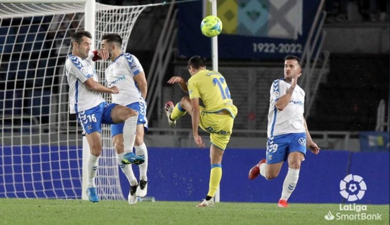 La UD escondió las cartas de Loiodice y Mfulu; Pejiño, baja de última hora