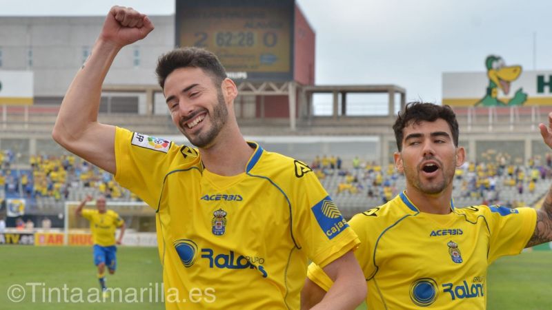 Héctor rescinde con la UD y no descarta jugar en el Tenerife