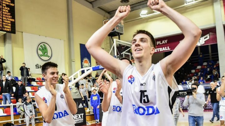 El Granca incorpora a un pívot serbio para su filial