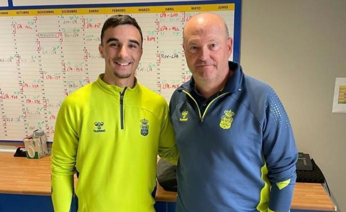 La elegancia de Pepe Mel con Clemente y Rober