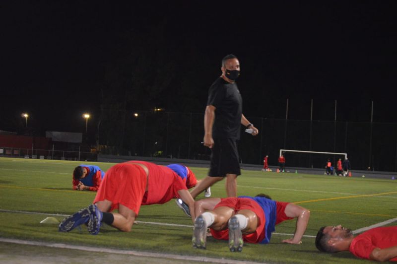 Moisés Díaz se despide del banquillo de la UD Guía